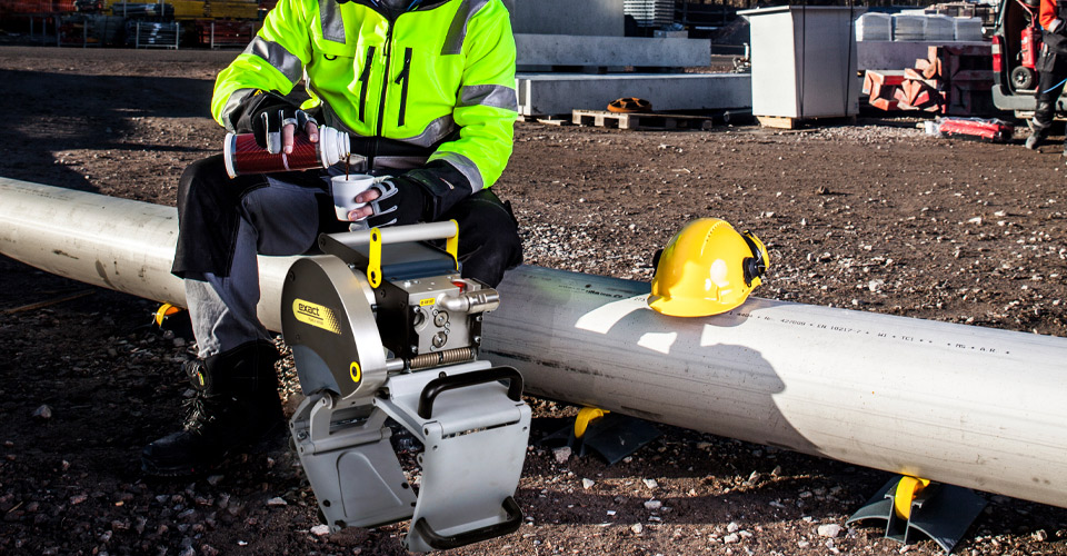 Exact Druckluftsäge Rohrsäge 360 AIR - Rohre schnell sägen