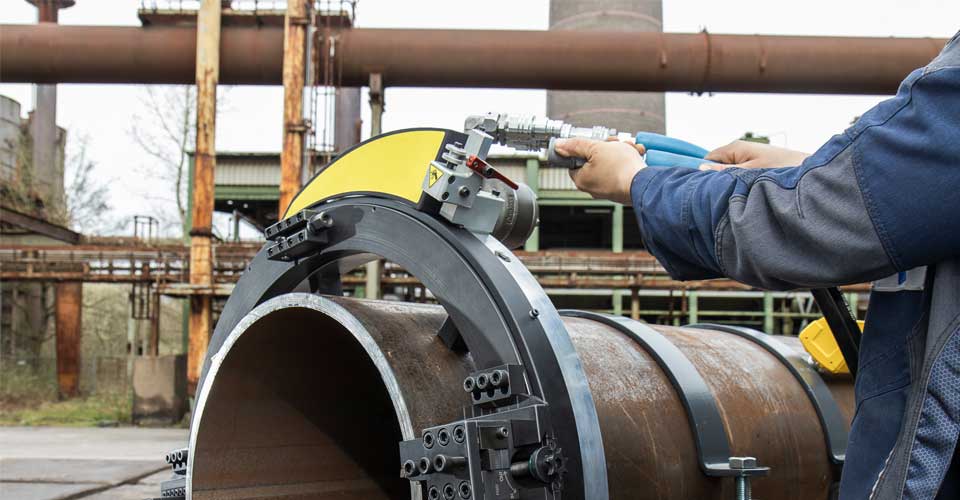 Transportable Rohrtrenn- und Anfasmaschine - Innovation